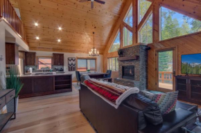 Cottonwood by Tahoe Getaways - 3BR Tahoe Donner with 2 Bonus Rooms, Hot Tub, Fireplace, Ping Pong & HOA Amenities Truckee